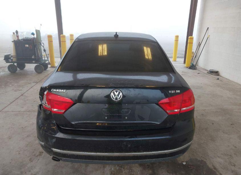 Photo 16 of 2015 Volkswagen Passat 1.8T LIMITED EDITION/1.8T SE/1.8T SPORT (VIN 1VWBT7A30FC009724)