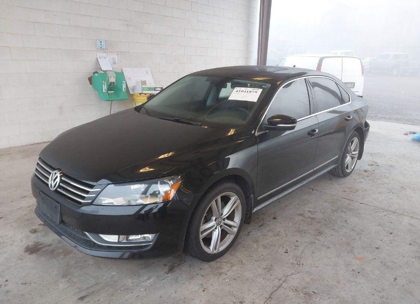 Photo 2 of 2015 Volkswagen Passat 1.8T LIMITED EDITION/1.8T SE/1.8T SPORT (VIN 1VWBT7A30FC009724)