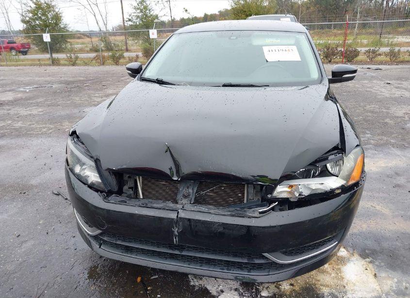 Photo 12 of 2015 Volkswagen Passat 1.8T SE (VIN 1VWBT7A30FC020772)