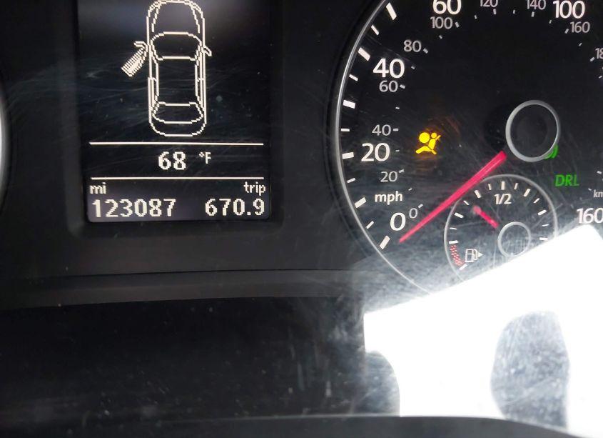 Photo 15 of 2015 Volkswagen Passat 1.8T SE (VIN 1VWBT7A30FC020772)