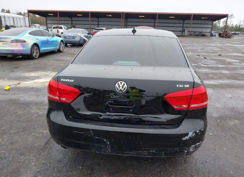 Photo 16 of 2015 Volkswagen Passat 1.8T SE (VIN 1VWBT7A30FC020772)