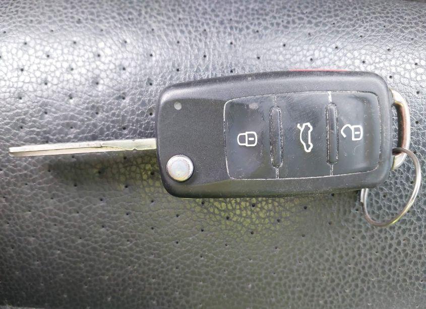 Photo 11 of 2016 Volkswagen Passat 1.8T SE (VIN 1VWBT7A30GC005996)