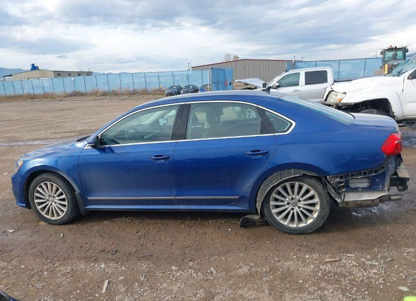 Photo 15 of 2016 Volkswagen Passat 1.8T SE (VIN 1VWBT7A30GC005996)