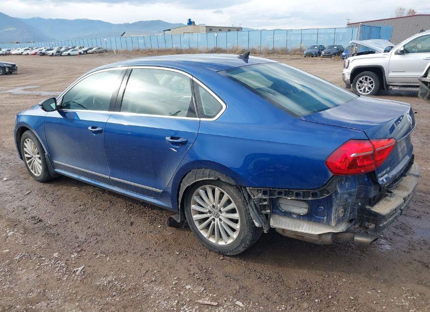 Photo 3 of 2016 Volkswagen Passat 1.8T SE (VIN 1VWBT7A30GC005996)