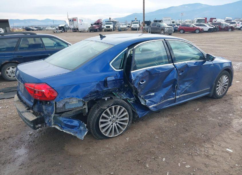 Photo 4 of 2016 Volkswagen Passat 1.8T SE (VIN 1VWBT7A30GC005996)