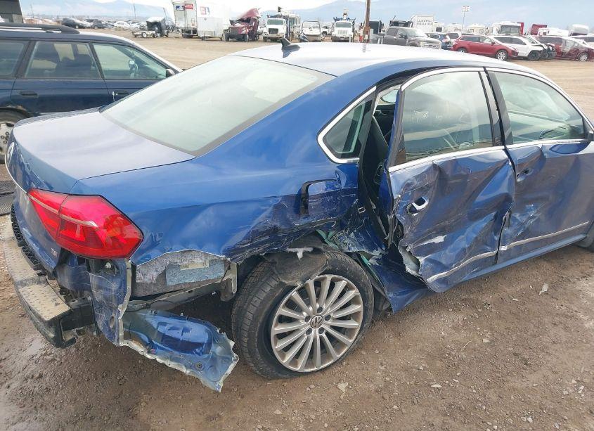 Photo 6 of 2016 Volkswagen Passat 1.8T SE (VIN 1VWBT7A30GC005996)