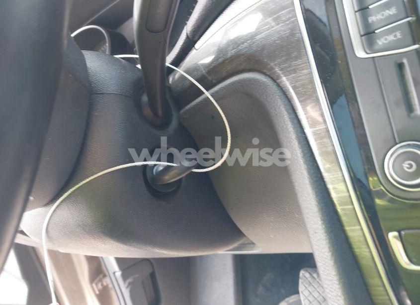 Photo 11 of 2016 Volkswagen Passat 1.8T SE (VIN 1VWBT7A30GC059332)