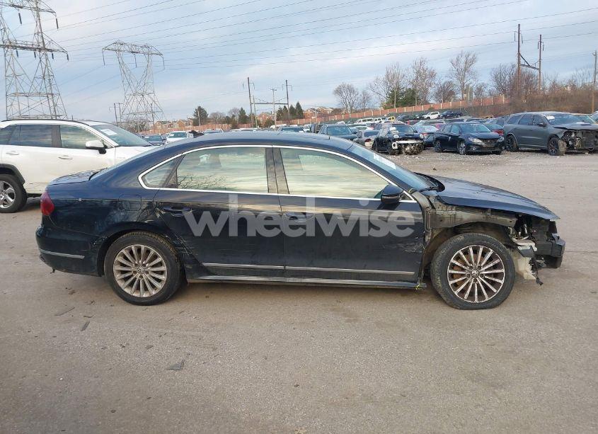 Photo 13 of 2017 Volkswagen Passat 1.8T SE (VIN 1VWBT7A30HC033721)