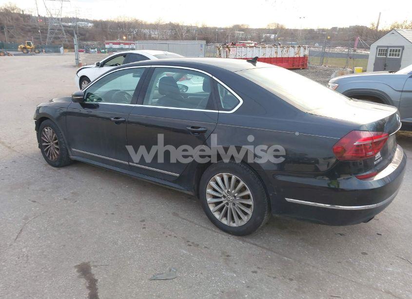 Photo 3 of 2017 Volkswagen Passat 1.8T SE (VIN 1VWBT7A30HC033721)