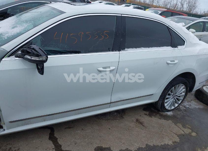 Photo 14 of 2017 Volkswagen Passat 1.8T SE (VIN 1VWBT7A30HC039387)