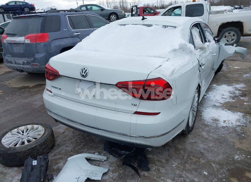 Photo 16 of 2017 Volkswagen Passat 1.8T SE (VIN 1VWBT7A30HC039387)