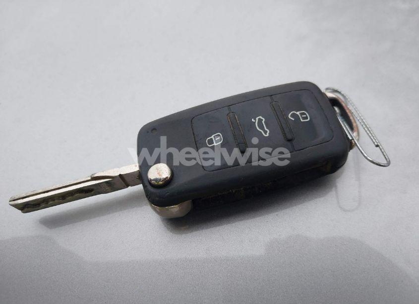 Photo 11 of 2014 Volkswagen Passat 1.8T SE (VIN 1VWBT7A31EC046814)