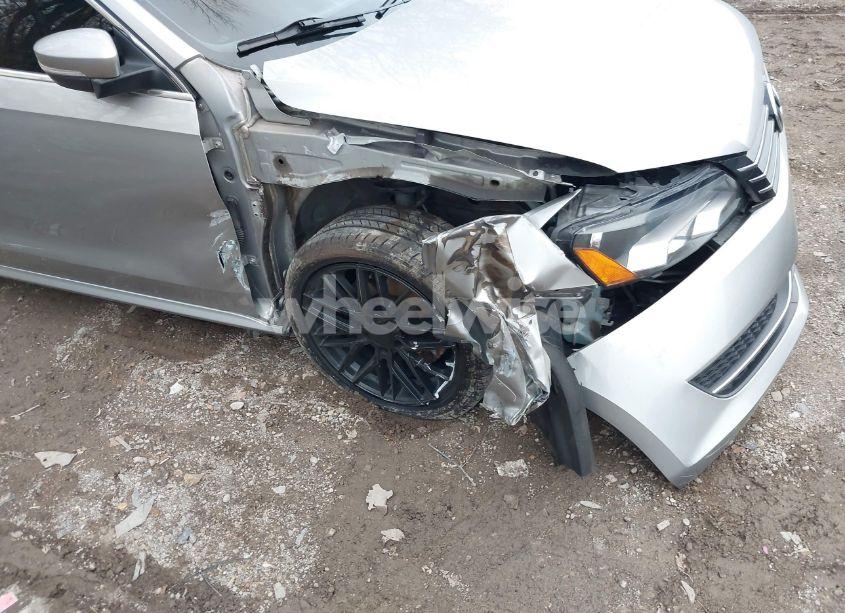 Photo 6 of 2014 Volkswagen Passat 1.8T SE (VIN 1VWBT7A31EC046814)