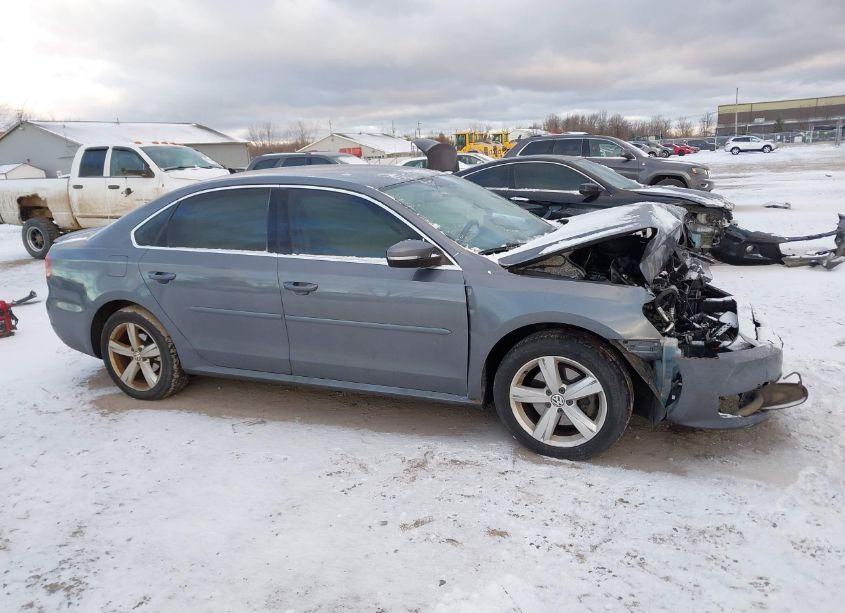 Photo 13 of 2014 Volkswagen Passat 1.8T SE (VIN 1VWBT7A31EC064858)