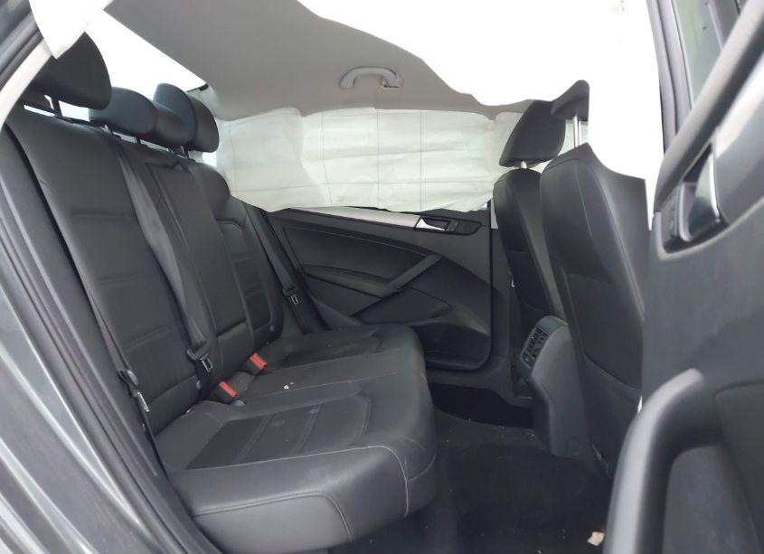 Photo 8 of 2014 Volkswagen Passat 1.8T SE (VIN 1VWBT7A31EC064858)