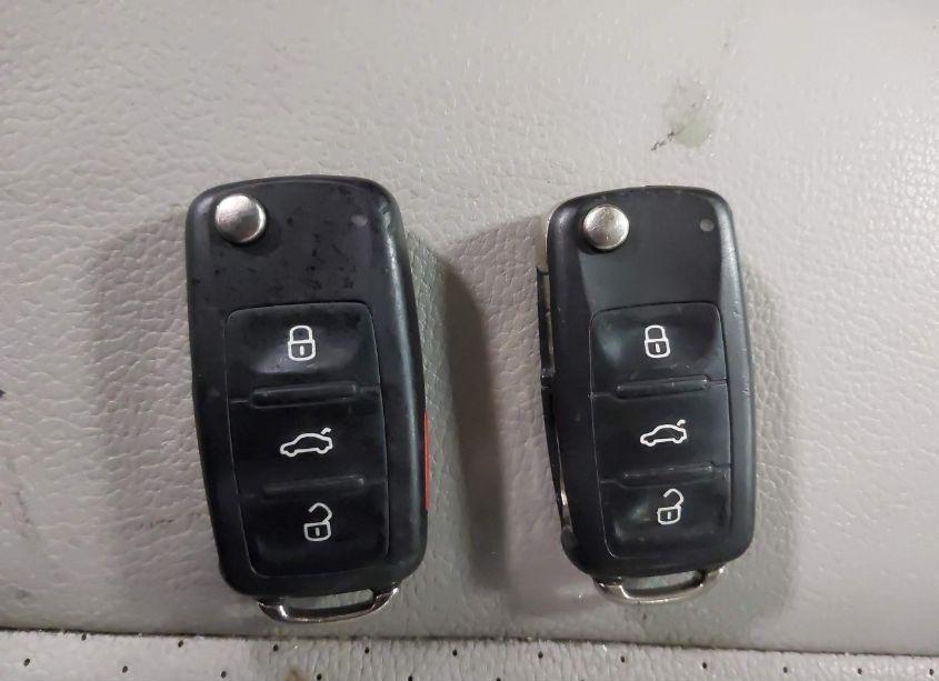 Photo 11 of 2015 Volkswagen Passat 1.8T SE (VIN 1VWBT7A31FC003804)