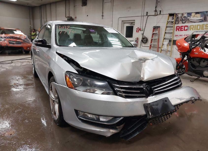 Photo 17 of 2015 Volkswagen Passat 1.8T SE (VIN 1VWBT7A31FC003804)