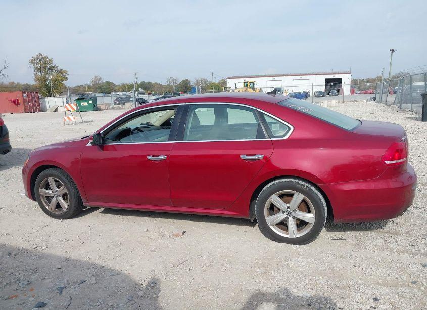 Photo 14 of 2015 Volkswagen Passat 1.8T SE (VIN 1VWBT7A31FC019274)