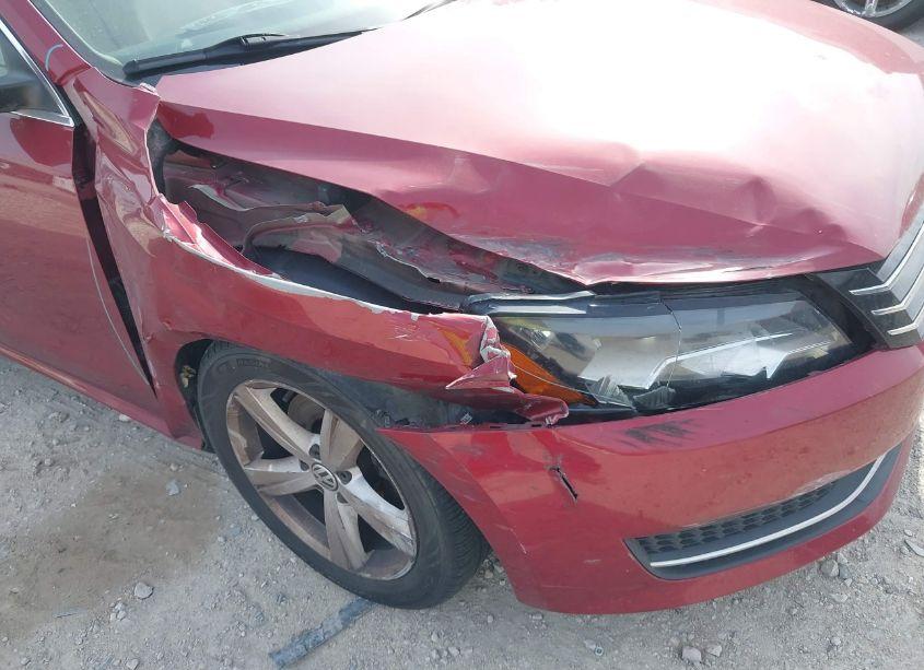 Photo 6 of 2015 Volkswagen Passat 1.8T SE (VIN 1VWBT7A31FC019274)