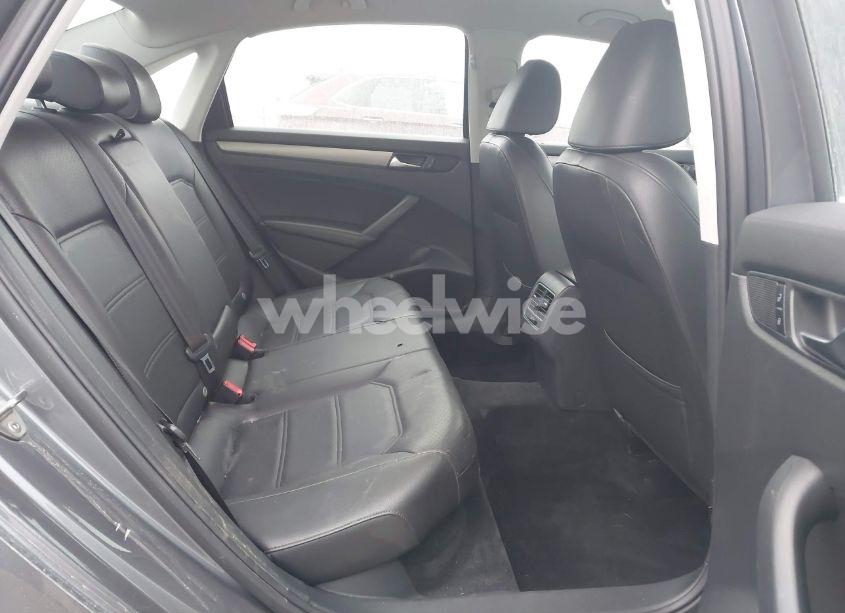 Photo 8 of 2015 Volkswagen Passat 1.8T SE (VIN 1VWBT7A31FC025642)