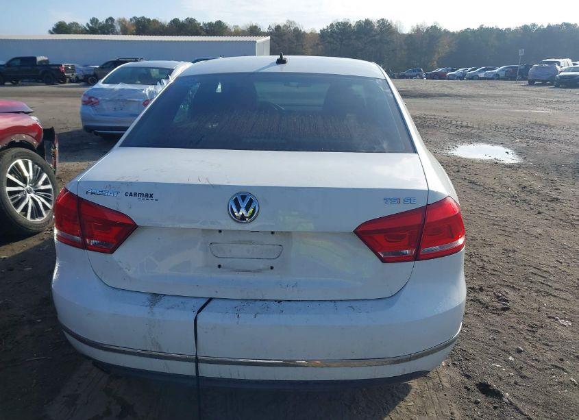 Photo 17 of 2015 Volkswagen Passat 1.8T SE (VIN 1VWBT7A31FC079121)