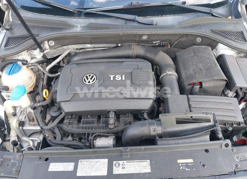 Photo 10 of 2015 Volkswagen Passat 1.8T SPORT (VIN 1VWBT7A31FC105636)