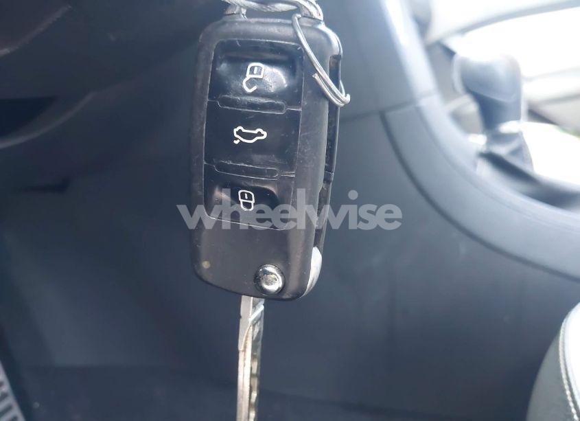 Photo 11 of 2015 Volkswagen Passat 1.8T SPORT (VIN 1VWBT7A31FC105636)