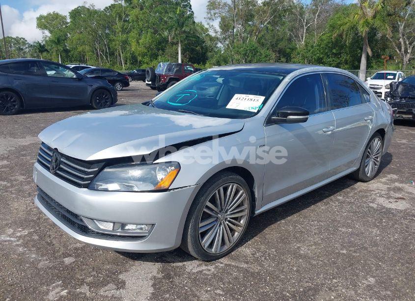 Photo 2 of 2015 Volkswagen Passat 1.8T SPORT (VIN 1VWBT7A31FC105636)