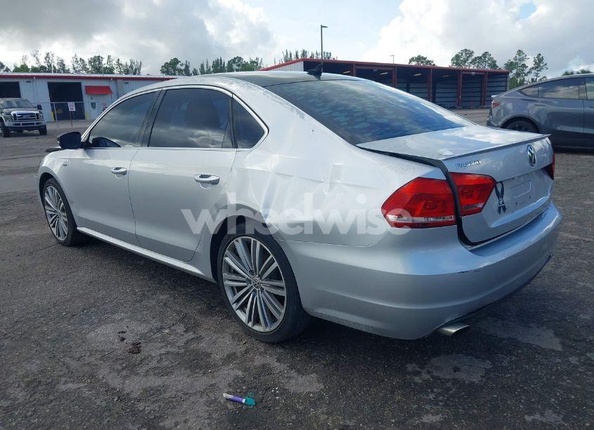 Photo 3 of 2015 Volkswagen Passat 1.8T SPORT (VIN 1VWBT7A31FC105636)