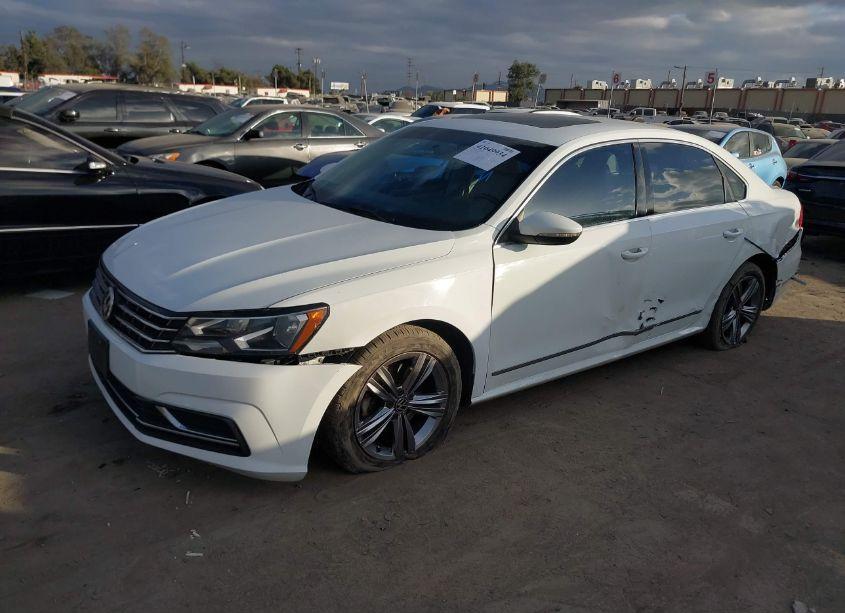 Photo 2 of 2016 Volkswagen Passat 1.8T SE (VIN 1VWBT7A31GC021334)