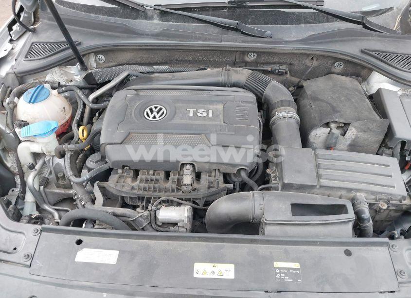 Photo 10 of 2016 Volkswagen Passat 1.8T SE (VIN 1VWBT7A31GC023780)