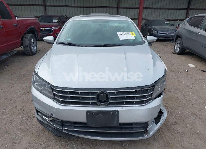 Photo 12 of 2016 Volkswagen Passat 1.8T SE (VIN 1VWBT7A31GC023780)