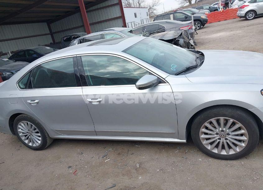 Photo 13 of 2016 Volkswagen Passat 1.8T SE (VIN 1VWBT7A31GC023780)