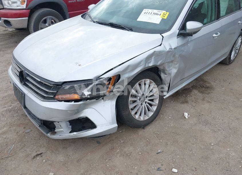 Photo 6 of 2016 Volkswagen Passat 1.8T SE (VIN 1VWBT7A31GC023780)