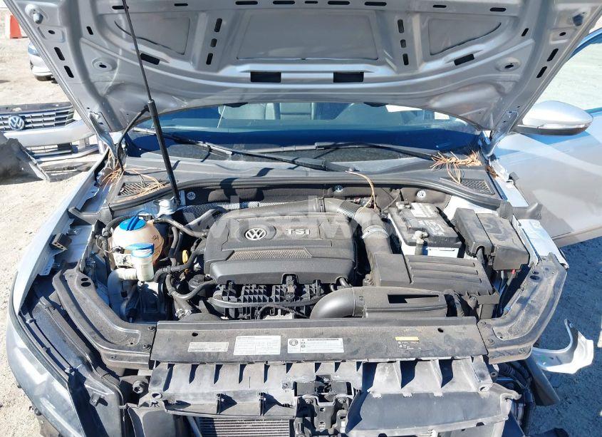 Photo 10 of 2017 Volkswagen Passat 1.8T SE (VIN 1VWBT7A31HC086072)