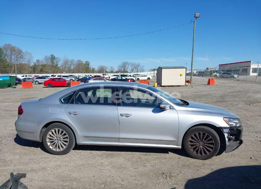 Photo 14 of 2017 Volkswagen Passat 1.8T SE (VIN 1VWBT7A31HC086072)