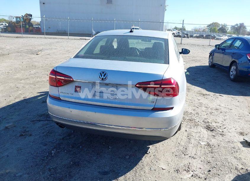 Photo 17 of 2017 Volkswagen Passat 1.8T SE (VIN 1VWBT7A31HC086072)