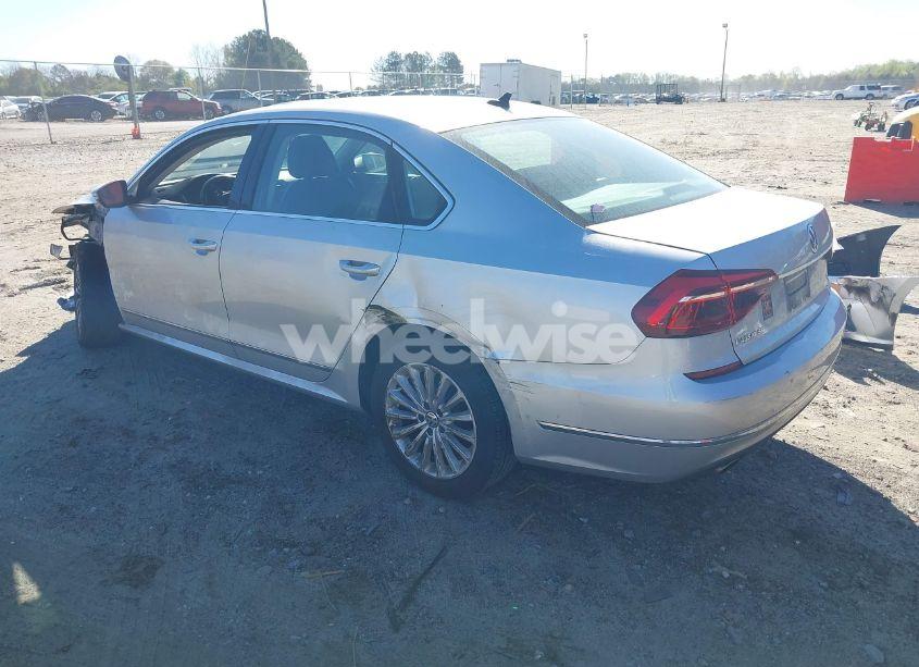 Photo 3 of 2017 Volkswagen Passat 1.8T SE (VIN 1VWBT7A31HC086072)