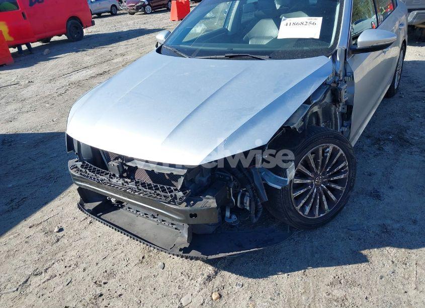 Photo 6 of 2017 Volkswagen Passat 1.8T SE (VIN 1VWBT7A31HC086072)