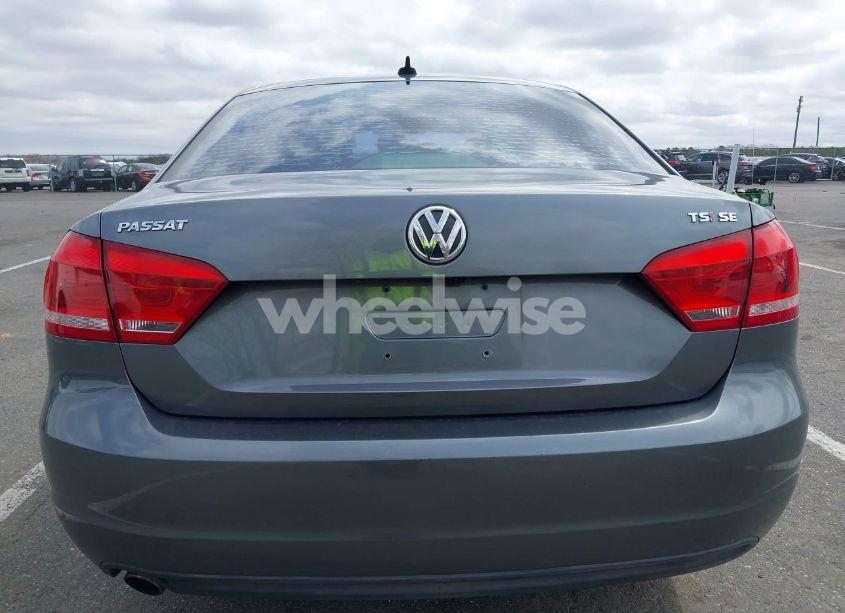 Photo 16 of 2014 Volkswagen Passat 1.8T SE (VIN 1VWBT7A32EC074542)