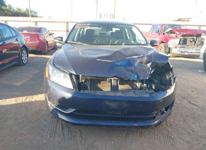 Photo 12 of 2015 Volkswagen Passat 1.8T SE (VIN 1VWBT7A32FC004816)