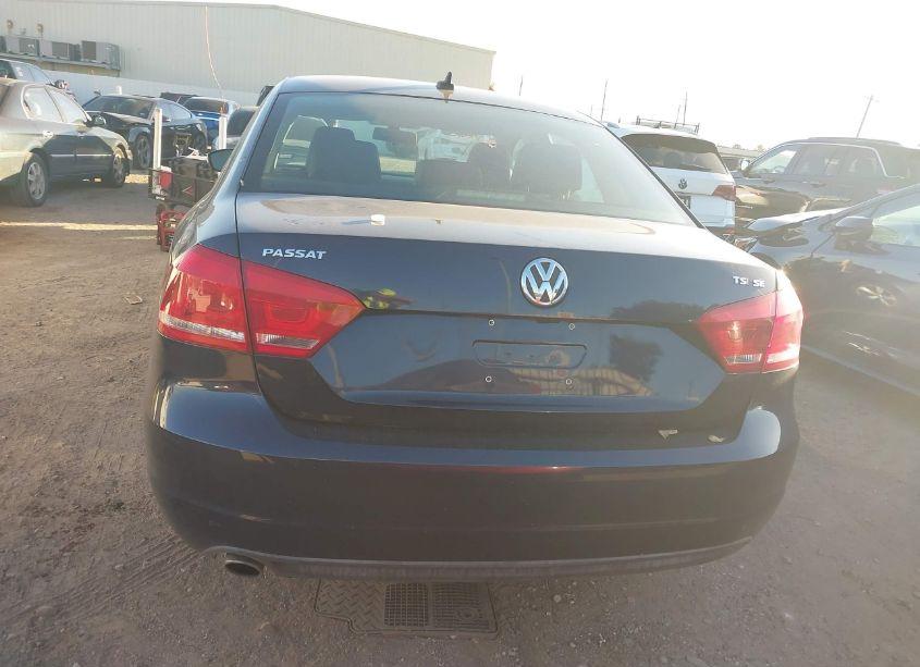 Photo 16 of 2015 Volkswagen Passat 1.8T SE (VIN 1VWBT7A32FC004816)