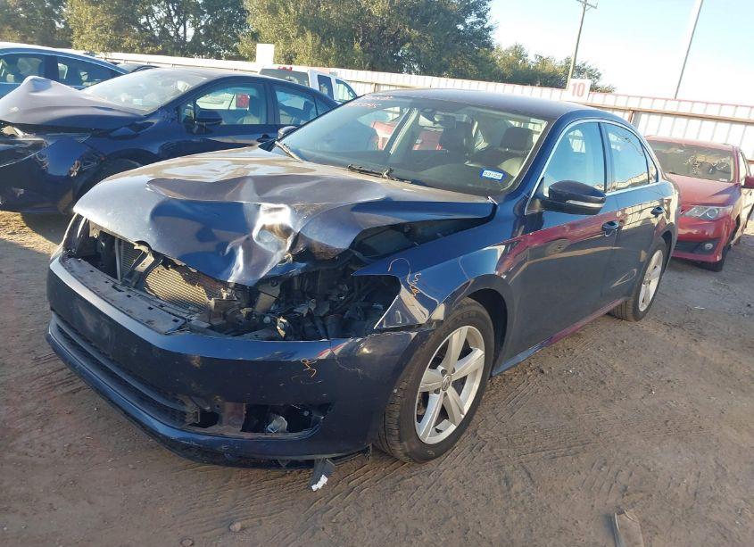 Photo 2 of 2015 Volkswagen Passat 1.8T SE (VIN 1VWBT7A32FC004816)