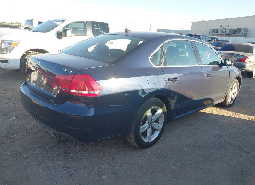 Photo 4 of 2015 Volkswagen Passat 1.8T SE (VIN 1VWBT7A32FC004816)