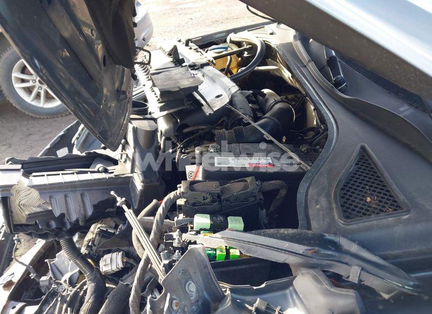 Photo 10 of 2016 Volkswagen Passat 1.8T SE (VIN 1VWBT7A32GC016577)