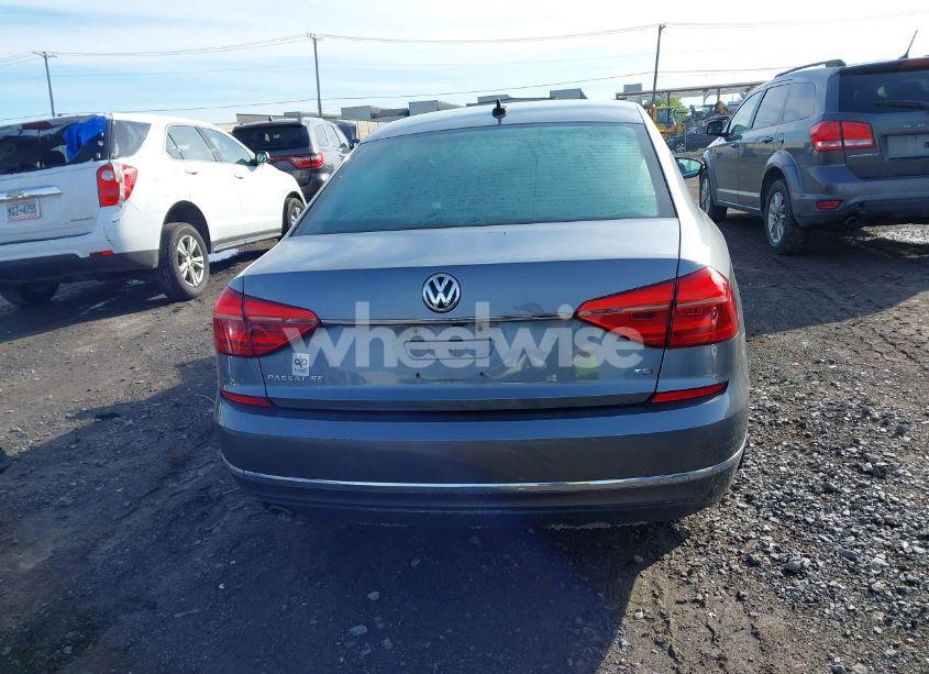 Photo 16 of 2016 Volkswagen Passat 1.8T SE (VIN 1VWBT7A32GC016577)