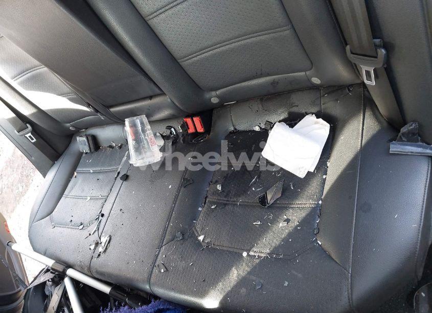 Photo 8 of 2016 Volkswagen Passat 1.8T SE (VIN 1VWBT7A32GC016577)