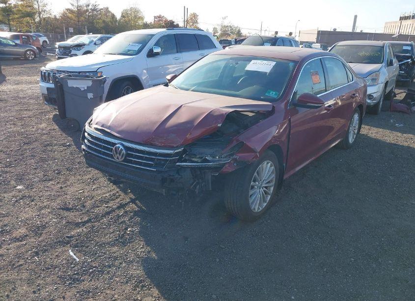 Photo 2 of 2016 Volkswagen Passat 1.8T SE (VIN 1VWBT7A32GC031953)