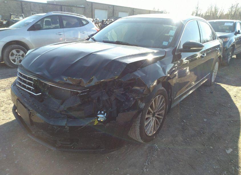 Photo 2 of 2016 Volkswagen Passat 1.8T SE (VIN 1VWBT7A32GC065729)