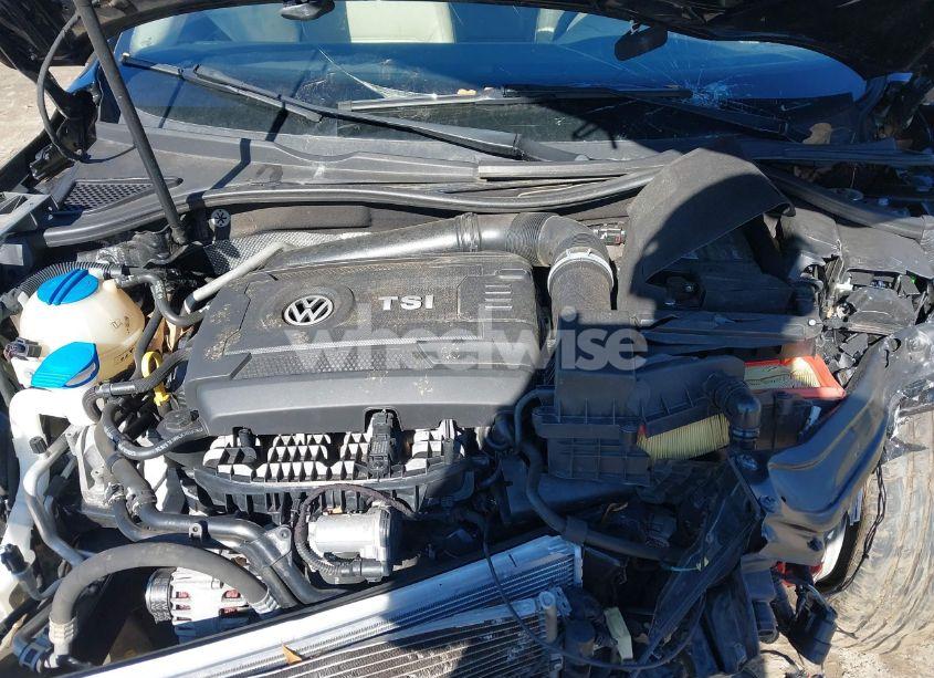 Photo 10 of 2016 Volkswagen Passat 1.8T SE (VIN 1VWBT7A33GC027734)